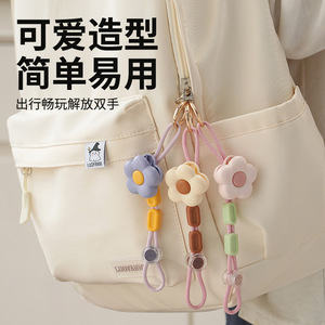 Flower Hat Clip Portable Travel Anti Loss Bag Hook For Outdoor Use ABS Material 1-3kg Load Capacity Single Hook Design - Product Image 1