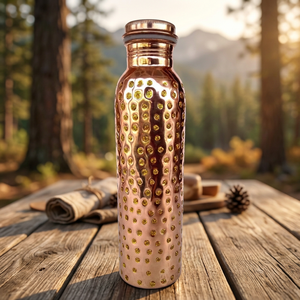 Botella de Agua de Cobre con Diseño en Relieve Agradable NA204 de BS International, 750 ml, Ecológica, Apta para Alimentos, Segura para Agua Hirviendo, Apta para Lavavajillas - Product Image 3