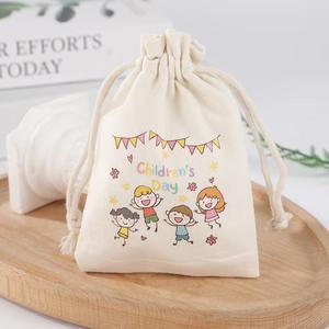 Sac à dos en toile de coton avec cordon de serrage, logo personnalisé, style pliable, avec motif de dessin animé, pour le shopping, les voyages et l'usage domestique - Product Image 1