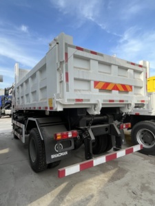 2024 cinese nuovissimo autocarri con cassone ribaltabile 4x2 Shacman 15 m3 Dumper L3000 autocarro a cassone ribaltabile in vendita - Product Image 4