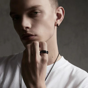 Anello da <span class=keywords><strong>Uomo</strong></span> Personalizzato in Acciaio al Titanio Elettroplaccato Nero - Product Image 4