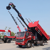 Camion chargeur de grumes avec grue articulée 6T, moteur/pompe/engrenage/moteur électrique, hauteur de levage 13m pour la manutention du bois et des grumes