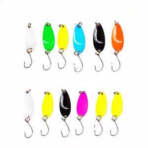 Nuovo cucchiaio OEM <span class=keywords><strong>esca</strong></span> da 3G 33MM di metallo colorato <span class=keywords><strong>esca</strong></span> artificiale <span class=keywords><strong>finta</strong></span> <span class=keywords><strong>esca</strong></span> per pesca al salmone trota - Product Image 4