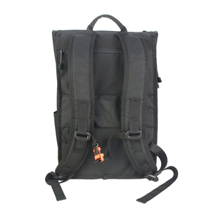 Mochila táctica negra personalizada Diseño de corte láser Gran capacidad 40L Forro de poliéster Cierre de cremallera para operaciones de portátiles al aire libre - Product Image 5
