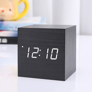 Đồng Hồ Báo Thức Bằng Gỗ Có Đèn LED, Đồng Hồ Điện Tử Đo Nhiệt Độ, Màn Hình LED Kỹ Thuật Số Điều Khiển Âm Thanh, Có Lịch Để Bàn - Product Image 4