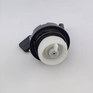 Bouchon de réservoir de carburant Doosan Daewoo D34 à verrouillage automatique pour pièces de moteur diesel D50S5 D60S5 D70S5 - Product Image 2