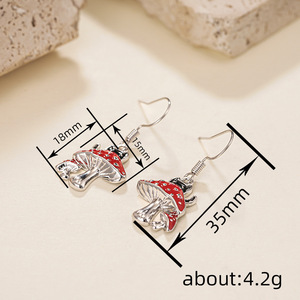 Orecchini pendenti smaltati a forma di fungo rosso fatato per donna, gioielli dolci e alla moda - Product Image 4