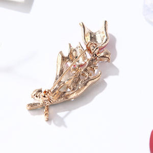 Broche de Moda Chapado en Oro con Perlas de Circonio y Aleación de Tulipán, Regalo de Lujo Coreano de Alta Calidad para Mujer, para Boda, Compromiso o Fiesta - Product Image 5