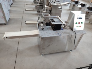 Moteur composant essentiel pour machine à empanadas de 15 cm, en acier inoxydable de qualité alimentaire, capacité de 70 pièces/min, multifonctionnel pour la fabrication de produits à base de céréales - Product Image 3