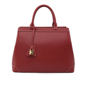 Sac à main multifonctionnel pour femme en similicuir grainé avec fermoir décoratif - Product Image 6
