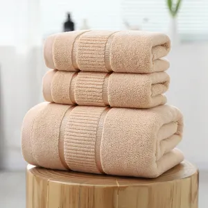 Customized Logo Towel Set 100% Cotton Extra Thick Absorbent Bathroom Towel Set Gift 5 Star Bath Towel Set Hot Sale