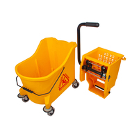 Chariot de nettoyage robuste en plastique avec essoreuse à balai et presse latérale pour usage commercial
