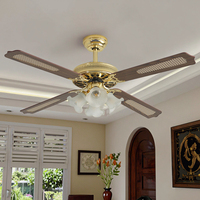Ventilateur de plafond de style traditionnel à 4 pales avec lampe, télécommande, refroidissement par air, moteur AC