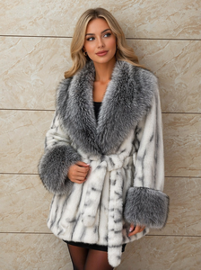 Giacca in <span class=keywords><strong>Pelliccia</strong></span> Sintetica <span class=keywords><strong>di</strong></span> Volpe Europea su Misura per Donna, <span class=keywords><strong>Cappotto</strong></span> in <span class=keywords><strong>Pelliccia</strong></span> <span class=keywords><strong>di</strong></span> <span class=keywords><strong>Visone</strong></span> Dorato per Esportazione - Product Image 4