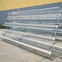Équipement d'élevage de poulets : Cages pour poulets de chair, poulets de basse-cour et poulets pondeuses, pour poulaillers et fermes d'élevage