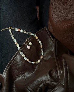 قلادة أحجار كريمة بنية أنيقة للشتاء مجوهرات نسائية عالية الجودة مصنوعة يدويًا من حبات الحجر الطبيعي متعددة الألوان - Product Image 4