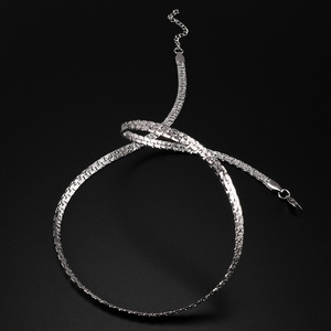 Bán Buôn Đồ Trang Sức Thời Trang Thép Không Gỉ Mạ Bạc Phẳng Ngọc Trai Bóng Nổi Rắn Chuỗi Dây Chuyền Cho Phụ Nữ - Product Image 1