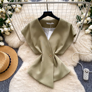 Camicette Estive Eleganti a <span class=keywords><strong>Maniche</strong></span> <span class=keywords><strong>Corte</strong></span> con Scollo a V per Donne, Camicie Tinta Unita, Top Eleganti da Donna, Abbigliamento Femminile all'Ingrosso - Product Image 3