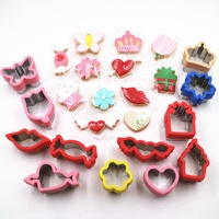 Emporte-pièces de mariage en acier inoxydable talons clé fraise différentes formes emporte-pièces sandwich