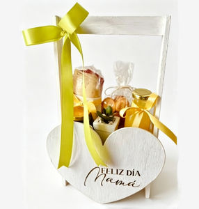 JUNJI Cesta <span class=keywords><strong>de</strong></span> Regalo <span class=keywords><strong>de</strong></span> Madera Personalizable en Forma <span class=keywords><strong>de</strong></span> Corazón con Asa para <span class=keywords><strong>Desayuno</strong></span>, Bodas y Día <span class=keywords><strong>de</strong></span> <span class=keywords><strong>la</strong></span> <span class=keywords><strong>Madre</strong></span> - Product Image 1