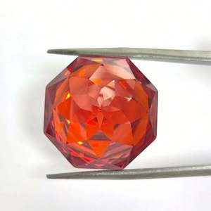 พลอยซินเซียมเซอร์โคเนียสีแดง CZ ตัดดอกกุหลาบแปดเหลี่ยม - Product Image 2