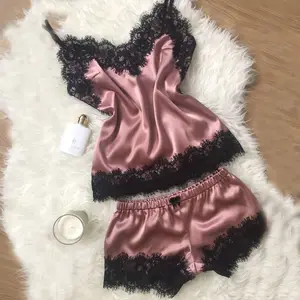 Ensemble de nuit en Satin pour femme, Sexy, noir, dentelle, col en v, pyjama, sans manches, mignon, Top et short, pijama mujer algodon veran