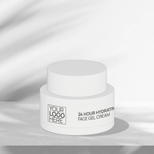 Crema hidratante facial italiana de 24 horas con 5% de niacinamida, fabricada por un fabricante italiano con experiencia. Cuidado de la piel italiano. - Product Image 1