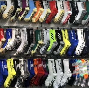 Biểu tượng tùy chỉnh Grip Non-Slip Vớ thể thao người đàn ông vớ bóng đá Grip vớ bóng đá - Product Image 4