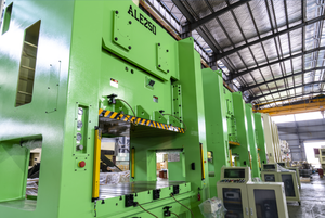 Máquina de Fabricación de Carrocerías de Automóviles, Máquina de Estampado <span class=keywords><strong>ALE</strong></span> de 500 Toneladas con Alimentador Servo NC y Moldes, Solución de Línea Completa - Product Image 4