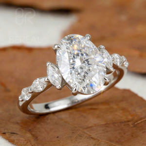 Anillo de Compromiso con Diamante Cultivado en Laboratorio con Certificación IGI Vvs CVD, Anillo Personalizado con Diamante Ovalado Hecho en Laboratorio, Anillos con Piedras Laterales de Plata 925, Joyería para Mujer - Product Image 2