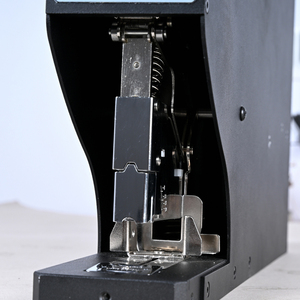 Elektrikli 2 Cm Tek Başlı Zımba Otomatik Akıllı Zımba Çok Fonksiyonlu Ağır Hizmet Tipi Kalınlaştırılmış Zımba - Product Image 6