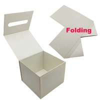 Boîte de produit pliable en papier rigide beige carrée personnalisée avec fermeture magnétique pour l'emballage de chapeaux