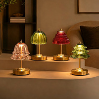 Lampe de table décorative en verre cristal, nouveauté transfrontalière, lampe de chevet créative pour chambre à coucher, style américain élégant, lumière de nuit USB de luxe