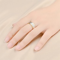 Anillo de Acero Inoxidable de Dos Tonos con Ranuras, Acabado Texturizado Dorado y Plateado para Bodas Masculinas y Joyería de Promesa para Parejas