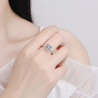 Bague minimaliste géométrique carrée pour femme en argent sterling S925 avec moissanite et diamant taille princesse, plaquée rhodium
