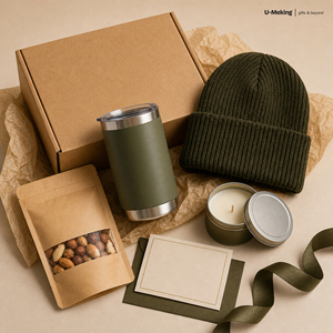 Kit Cadeau d'Entreprise Personnalisé pour les Fêtes avec Gobelet, Bonnet, Bougie, Carte et Pochette à Collations pour Employés et Clients - Product Image 1