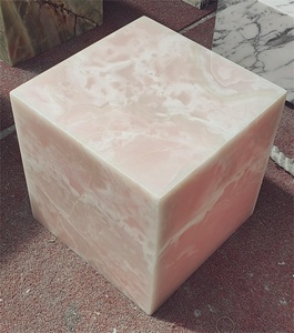 เฟอร์นิเจอร์ห้องนั่งเล่นยุคใหม่ UnionStone โต๊ะข้างสี่เหลี่ยมหินออนิกซ์สีชมพู โต๊ะข้างหินอ่อนหรูหรา โต๊ะฐานหินอ่อนออนิกซ์ - Product Image 5