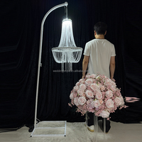 Prix de gros lustre de mariage accessoires de lumière LED lustre en cristal pour la décoration de fête événements scène plafonniers