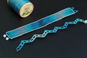 M40 (0.45mm) Fil Polyester Ciré Multicolore 100% Polyester pour Tricotage à la Main - Product Image 4