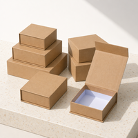 Boîte rigide haut de gamme de luxe, design personnalisable en couleur, boîte cadeau en carton avec fermeture magnétique et gaufrage pour vêtements