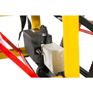 Mobile In Kursi Roda <span class=keywords><strong>Platform</strong></span> Pengangkat Tangga Lipat Portabel untuk Transfer Pasien Elektrik Penyandang Cacat - Product Image 5