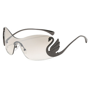 Gafas de Sol de Moda, Montura Grande sin Aro, Lentes Coloridas de Tendencia, Diseño de una Sola Pieza, Elegantes Gafas de Sol de Cisne para Mujer, Estilo Futurista - Product Image 4