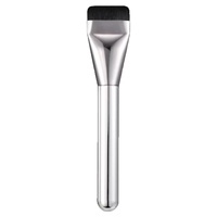 Pinceau de maquillage en fibre artificielle en forme de croissant avec manche en plastique, tête plate ultra-fine pour fond de teint liquide