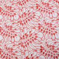Tissu à oeillets rouge 100% coton brodé à bordure unique de haute qualité en gros pour robes de mariée bricolage respirant et à séchage rapide