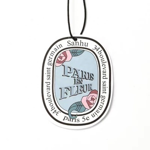 Cadeaux promotionnels pour la maison et le bureau : Désodorisant de voiture en papier à suspendre, senteurs Pomme, Océan, Jasmin, Cologne, pour pare-brise - Product Image 3