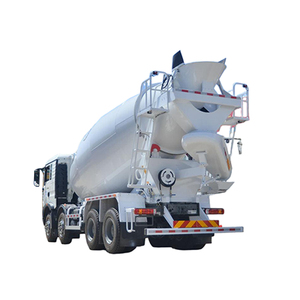 Camion malaxeur à béton HOWO TX 340 HP 8x4 de Chine, certifié sécurité anti-collision européenne, pour le transport de béton - Product Image 2