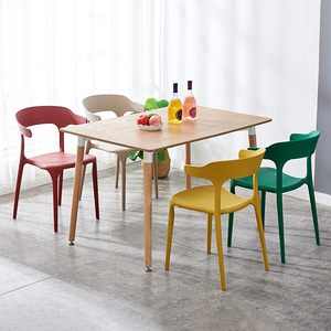 Silla <span class=keywords><strong>de</strong></span> cocina nórdica clásica, silla <span class=keywords><strong>de</strong></span> plástico moderna para restaurante para el hogar, Bar, apartamento, parque, <span class=keywords><strong>precio</strong></span> apilable y barato a la venta - Product Image 5