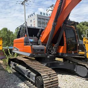 Excavatrice sur chenilles d'<span class=keywords><strong>occasion</strong></span> modèle 2022, excellente Doosan DX300, avec <span class=keywords><strong>godet</strong></span> de 1,60 m, puissance de 159 kW, pompe hydraulique - Product Image 3