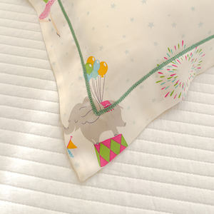 Cute Animal <span class=keywords><strong>Friends</strong></span> 100% para Tencel Kids Funda De Almohada Floral y patrón de caracteres Funda suave para camas Tiempo de siesta para uso hospitalario - Product Image 5