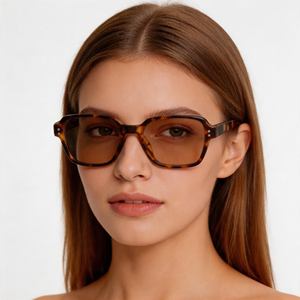 Gafas de Sol Cuadradas Unisex con Montura Completa, Lentes con Protección UV400, Modelo SP10010, Color Pantone Disponible, Diseño Moderno y a la Moda, OEM - Product Image 1
